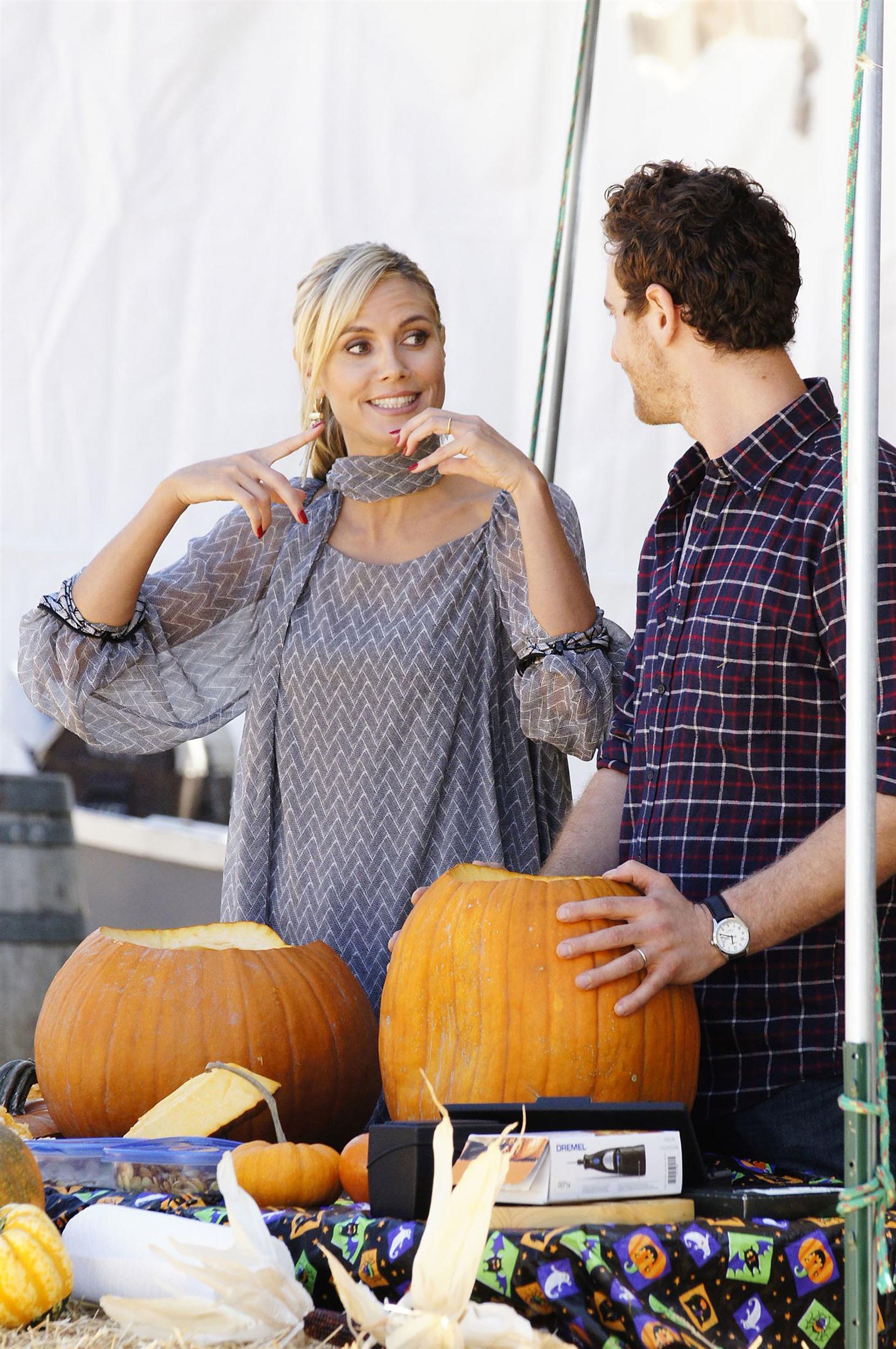 Heidi Klum at Mr Bones Pumpkin Patch in West Hollywood | Picture 100754